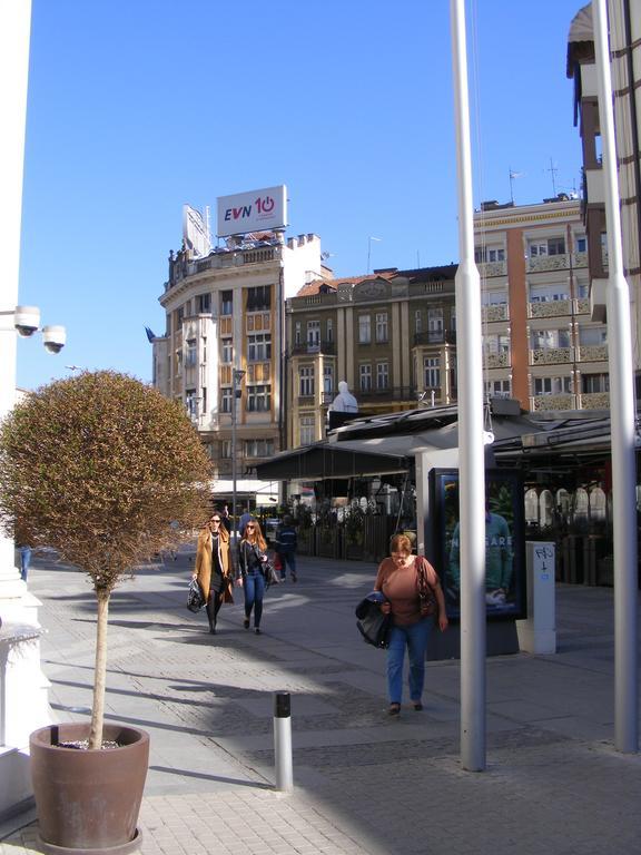 Valor Central Apartments Скопье Экстерьер фото