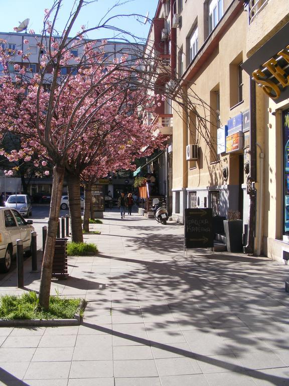 Valor Central Apartments Скопье Экстерьер фото